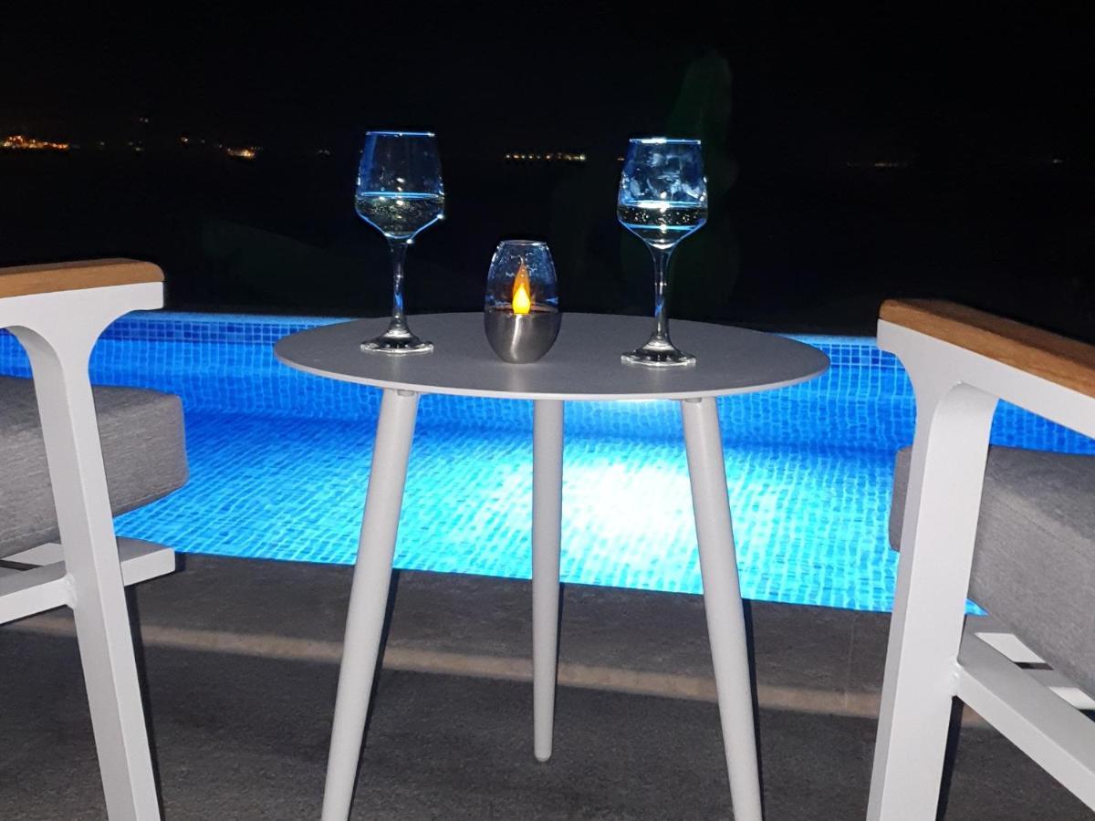 Villa Nikolla Laurana Esterno foto